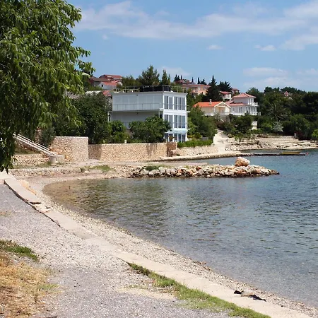 Gæstehus By The Sea Maslenica